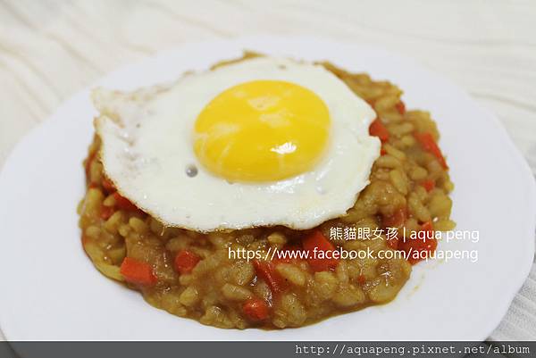 小太陽咖哩燉飯│熊貓眼女孩 小太陽咖哩燉飯│熊貓眼女孩