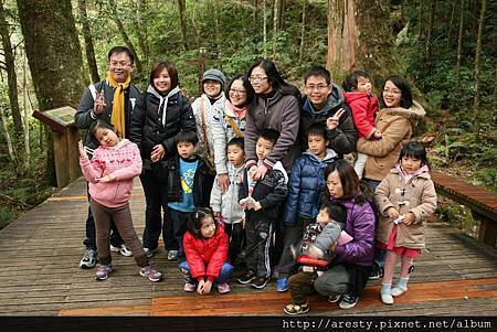 812827_599313253419312_285996581_o