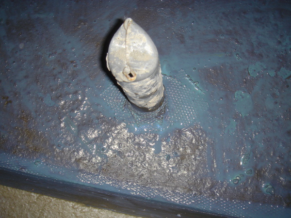 落水頭四周網帶加強.JPG 落水頭四周網帶加強.JPG