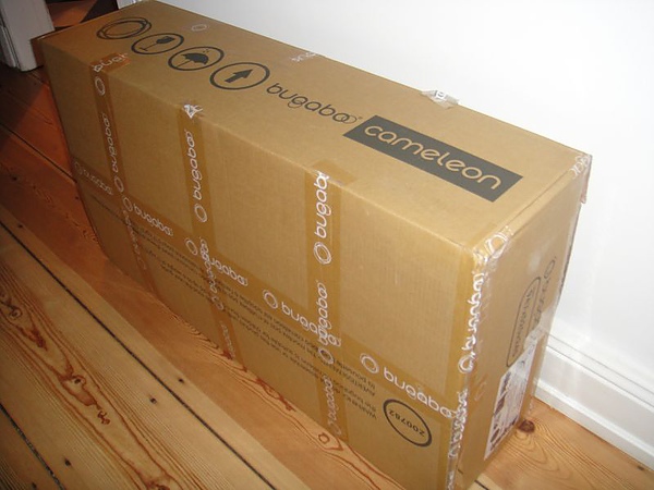 等待近1個月的桃子妹推車終於送來了.JPG 等待近1個月的桃子妹推車終於送來了.JPG