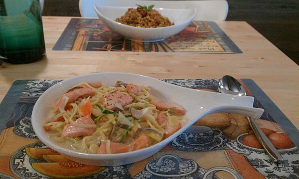 鮭魚奶醬麵-1 鮭魚奶醬麵-1