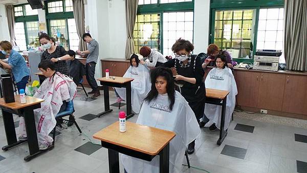 1891063_820499021298043_1131520771_n