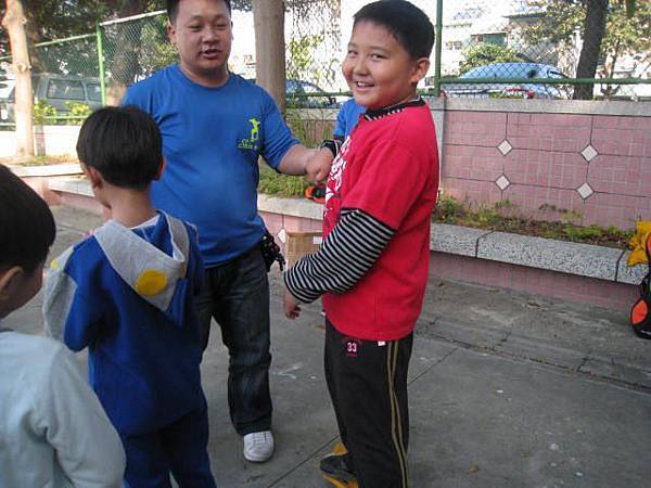 546926_277218875688810_1956629856_n