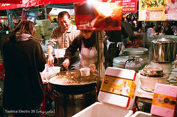 120206_01_Film_27s.jpg 120206_01_Film_27s.jpg