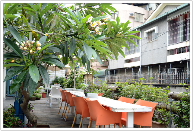 機器人2號店R星咖啡基地 機器人2號店R星咖啡基地