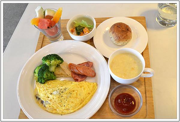 梨子咖啡館【進化店】 梨子咖啡館【進化店】