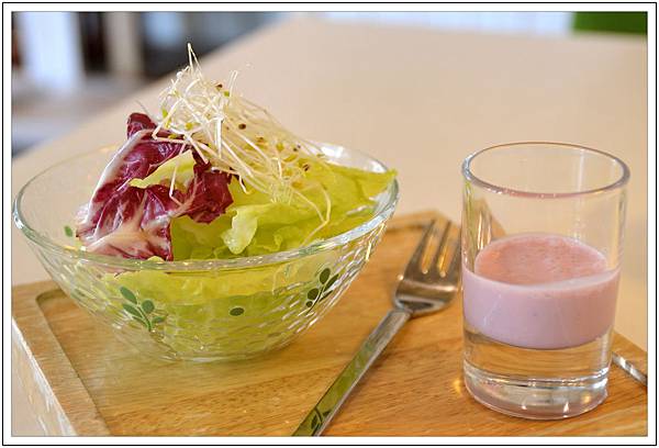 梨子咖啡館【進化店】 梨子咖啡館【進化店】