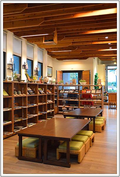 〈台中烏日〉羅布森咖啡‧書蟲房 〈台中烏日〉羅布森咖啡‧書蟲房