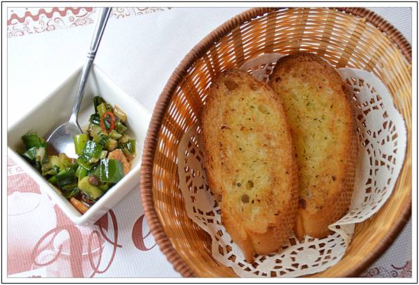 〈中興新村〉椰子樹下休閒餐廳 〈中興新村〉椰子樹下休閒餐廳