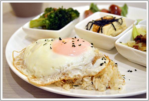 〈彰化〉瑪多琍廚房(仁愛店)~早午餐 〈彰化〉瑪多琍廚房(仁愛店)~早午餐