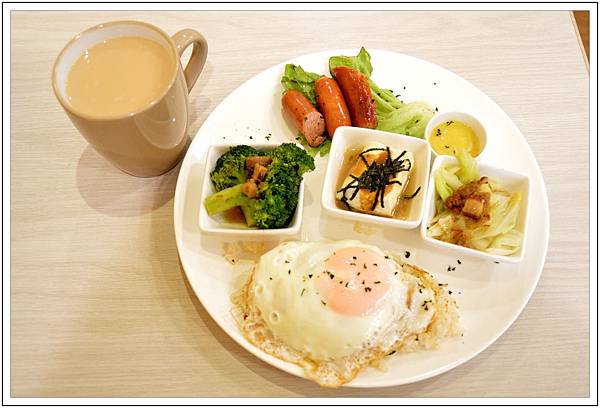 〈彰化〉瑪多琍廚房(仁愛店)~早午餐 〈彰化〉瑪多琍廚房(仁愛店)~早午餐
