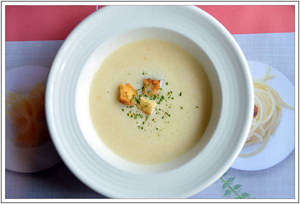 〈台中北區〉MoMo Pasta 義式料理餐廳 〈台中北區〉MoMo Pasta 義式料理餐廳