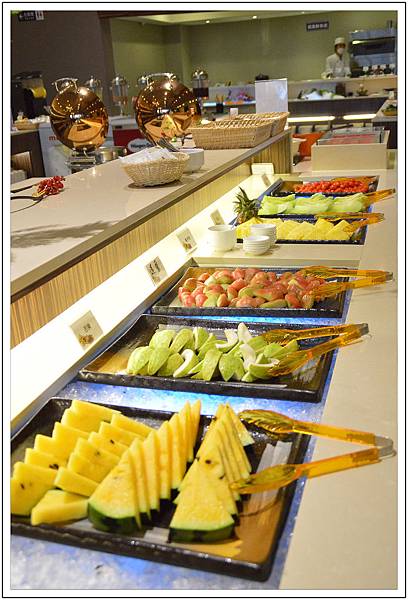 〈彰化員林〉食觀天下複合式餐廳~2樓百匯吃到飽 〈彰化員林〉食觀天下複合式餐廳~2樓百匯吃到飽