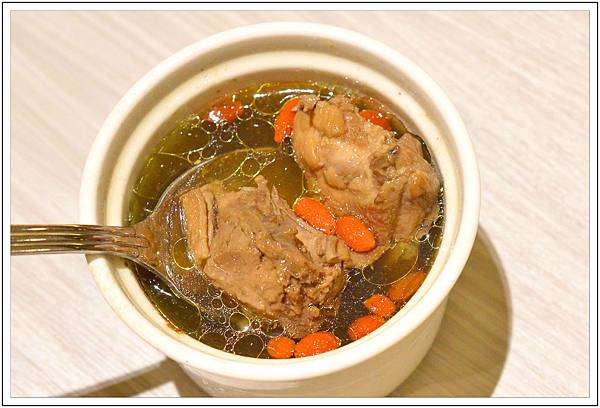 〈彰化員林〉食觀天下複合式餐廳~2樓百匯吃到飽 〈彰化員林〉食觀天下複合式餐廳~2樓百匯吃到飽