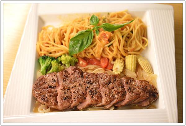 〈台中〉Mivila米米拉義式餐廳~寵物餐廳