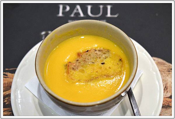 PAUL保羅麵包沙龍〈中港店〉