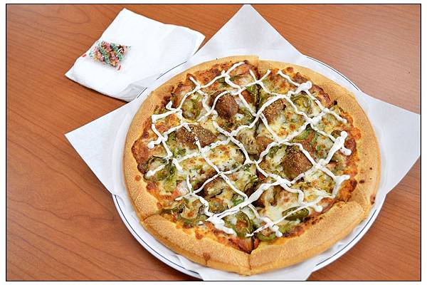 拿坡里新口味~紅酒醬肉丸披薩 拿坡里新口味~紅酒醬肉丸披薩