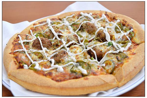 拿坡里新口味~紅酒醬肉丸披薩 拿坡里新口味~紅酒醬肉丸披薩