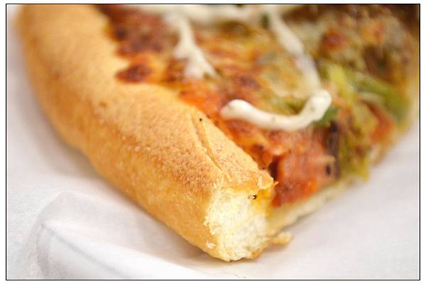 拿坡里新口味~紅酒醬肉丸披薩 拿坡里新口味~紅酒醬肉丸披薩