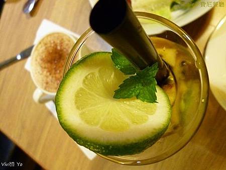 P1120969.JPG P1120969.JPG