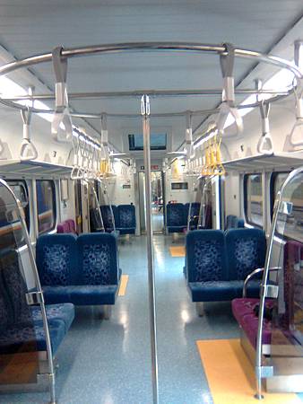新火車區間車-2 新火車區間車-2