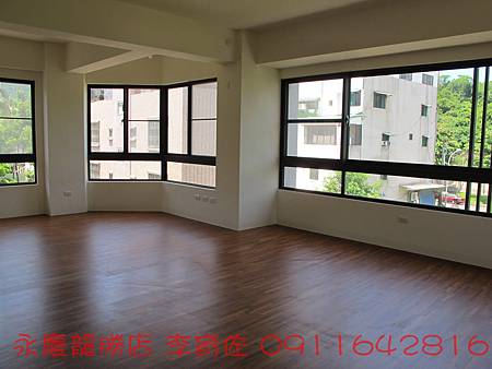 3F臥室_調整大小.JPG 3F臥室_調整大小.JPG