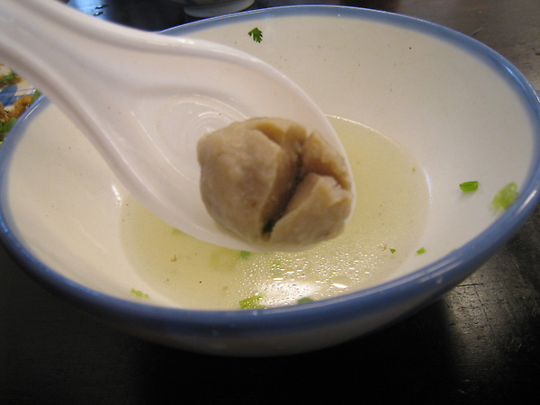 又是吃過的,這是貢丸湯 又是吃過的,這是貢丸湯