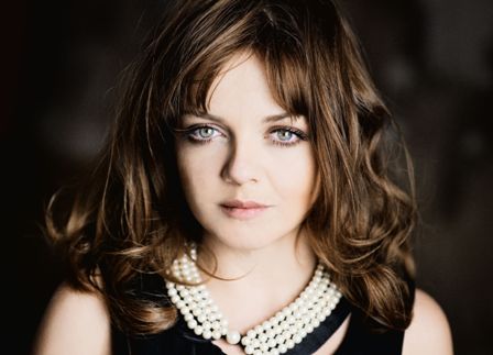 o_o_01_Annett-Louisan_Foto_Jim-Rakete