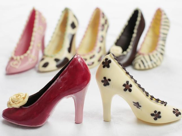 chocolate-shoes-chocochic.jpg