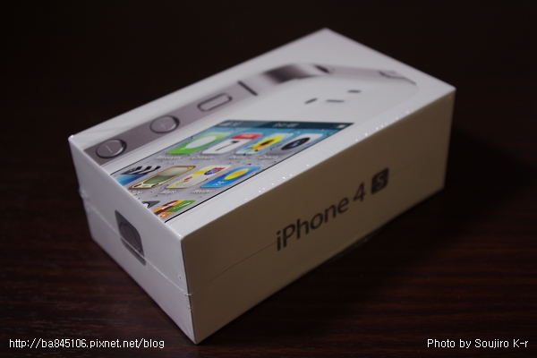 IPhone 4S．開箱照-1.jpg