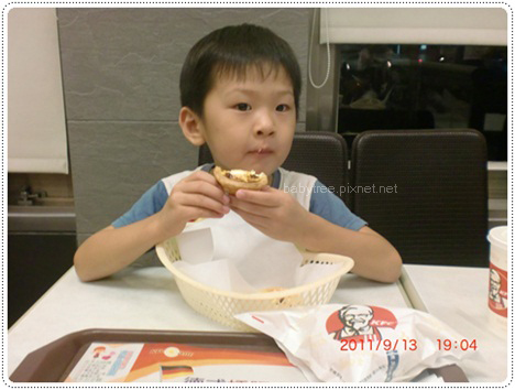 肯德基蛋撻.jpg 肯德基蛋撻.jpg