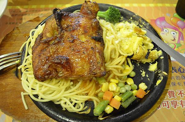 脆皮雞腿排 脆皮雞腿排