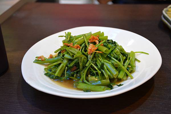 DSC_0547.JPG DSC_0547.JPG