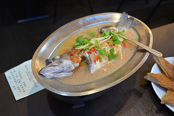 DSC_0558.JPG DSC_0558.JPG