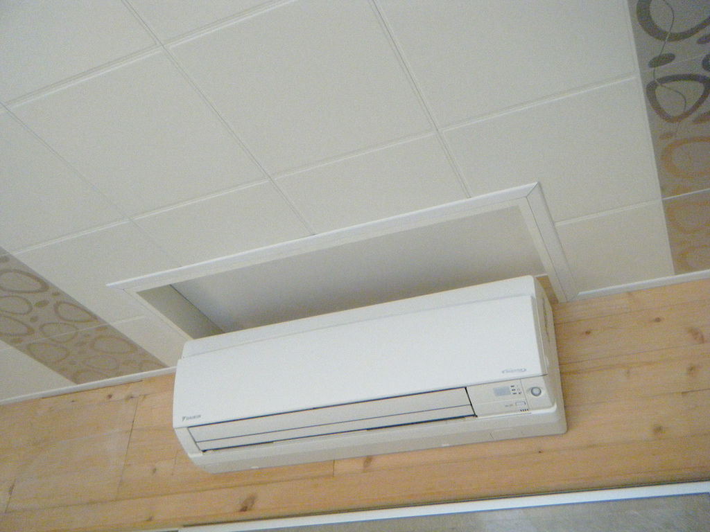 天花板施作須注意冷氣回風口