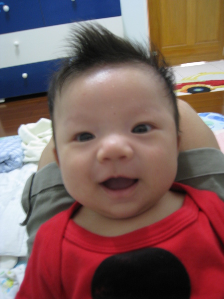 兩個月的孩子..