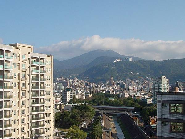 寶殿大樓四周風景