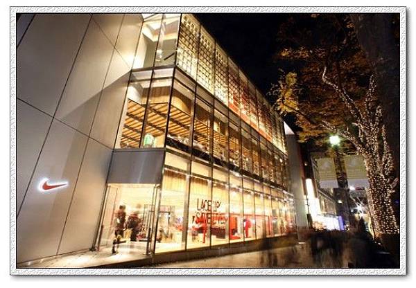 nike-store-harajuku-red-event-aids-tulio-01-570x380.jpg nike-store-harajuku-red-event-aids-tulio-01-570x380.jpg