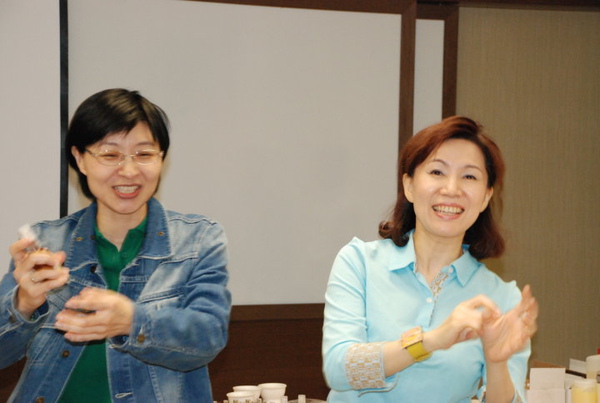 噴霧3.jpg 噴霧3.jpg