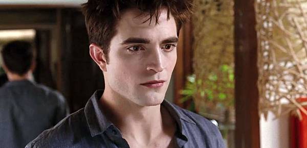Robert-Pattinson-in-The-Twilight-Saga-Breaking-Dawn-Part-1-2011-Movie-Image.jpg Robert-Pattinson-in-The-Twilight-Saga-Breaking-Dawn-Part-1-2011-Movie-Image.jpg
