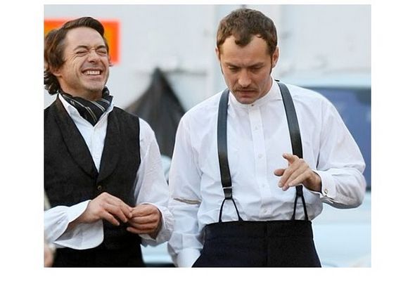 SherlockHolmesAGameofShadows_21_1321606878.jpg