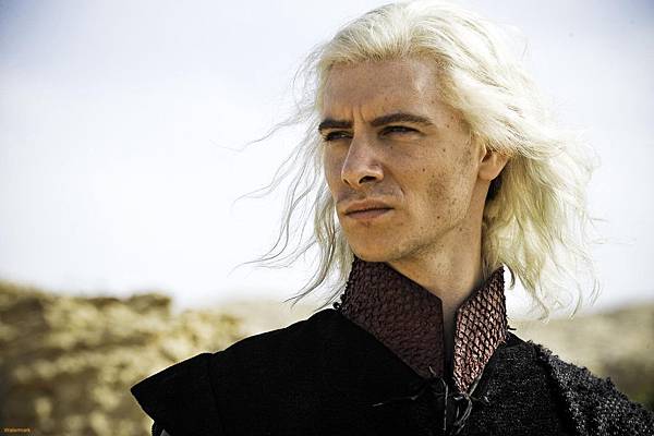 Viserys-Targaryen-Game-of-Thrones-1