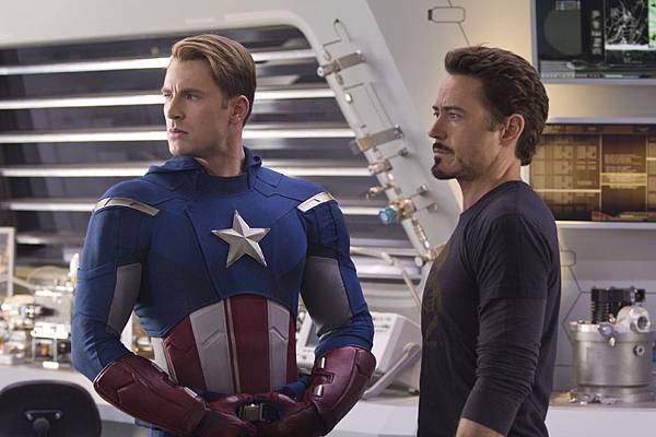 avengers-movie-image-chris-evans-robert-downey-jr-1 avengers-movie-image-chris-evans-robert-downey-jr-1