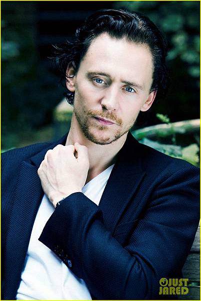 Tom-Hiddleston-tom-hiddleston-27839069-817-1222 Tom-Hiddleston-tom-hiddleston-27839069-817-1222