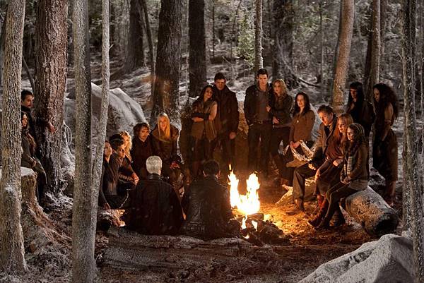 The-Twilight-Saga-Breaking-Dawn-Part-2-02 The-Twilight-Saga-Breaking-Dawn-Part-2-02