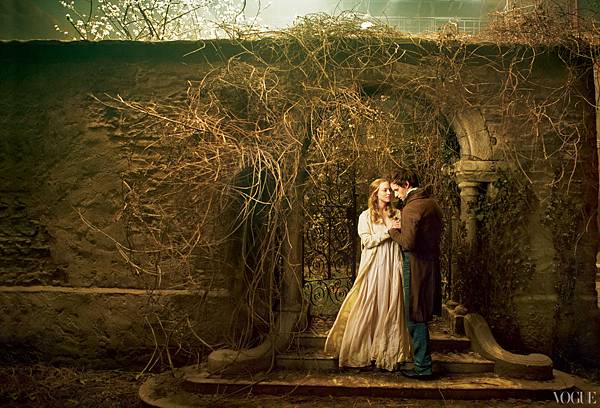 amanda-seyfried-eddie-redmayne-les-miserables-photo amanda-seyfried-eddie-redmayne-les-miserables-photo
