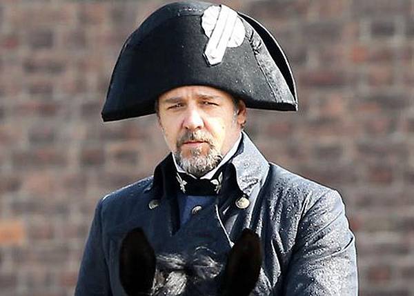 russell-crowe-les-miserables russell-crowe-les-miserables