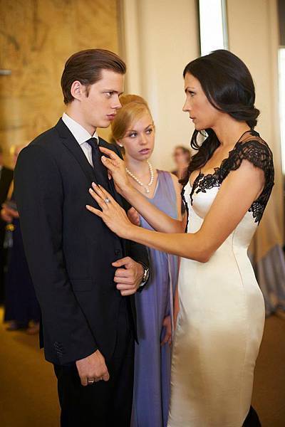 1-hemlock-grove 1-hemlock-grove