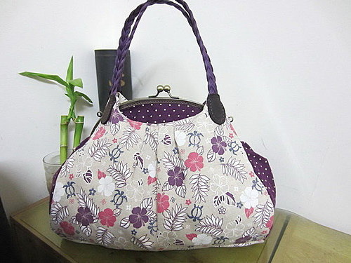 紫色戀曲口金手提包01