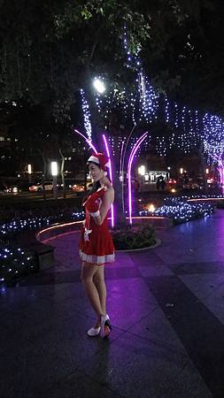 還有比我更敬業的 還有比我更敬業的